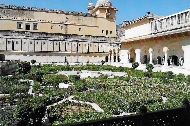Aram Bagh/Amber Fort