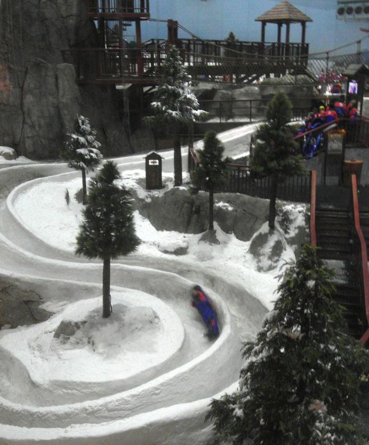 Ski Dubai-Mall of the Emirates/Dubai